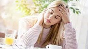 چرا هر روز با خستگی بیدار می‌شوید؟ ۷ دلیل علمی کمبود انرژی در بدن / رازهای خستگی مزمن: از کمبود ویتامین تا اختلالات هورمونی