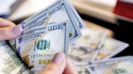 قیمت دلار و یورو امروز ۱۸ فروردین ۱۴۰۴/کاهش نرخ قیمت دلار و یورو امروز دوشنبه ۱۸ فروردین ۱۴۰۴