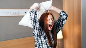 تخلیه عصبانیت باعث کاهش عصبانیت نمی شود / راه کارهای طلایی برای کاهش عصبانیت از دیدگاه روانشناسی / راه‌ های جایگزین برای تخلیه خشم