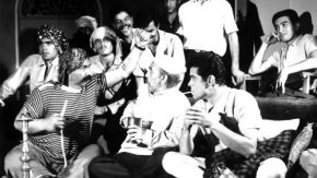 جمشید هاشم‌ پور بازیگر محبوب ایرانی در کنار بهروز وثوقی ۵۸ سال پیش با تیپ دیده نشده + عکس