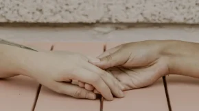 حساب‌ و کتاب در رابطه، عشق را خاموش می‌ کند / 2 نوع نگرش مهم در روابط زناشویی زوجین / چگونه روابط خود را با همسرم درست پایه ریزی کنم؟