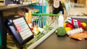 خبر داغ اقتصادی! / سبد سبک معیشت زیر سایه تورم / افزایش نسبی یارانه‌ها، سفره مردم را خراب‌تر کرد