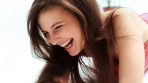 تکنیک‌های طلایی برای مثبت‌ اندیشی در شرایط سخت و بحرانی / چگونه در بحران‌ها مثبت‌اندیش بمانیم و آرامش ذهنی خود را حفظ کنیم