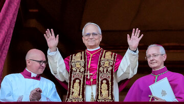 پاپ خواستار تمدید پیمان منع گسترش تسلیحات هسته‌ای میان آمریکا و روسیه شد