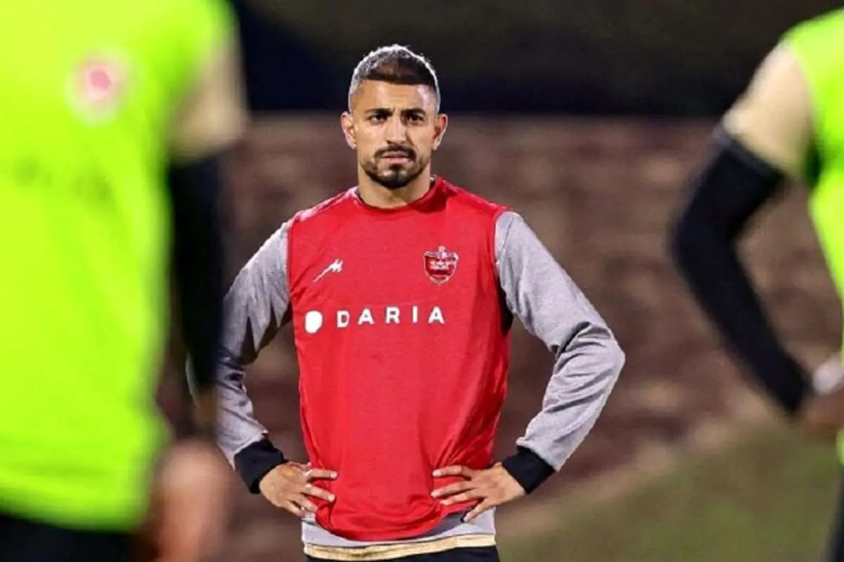 تمرین استقلال با ابهام؛ دلیل غیبت وریا غفوری مشخص نیست | واکنش باشگاه و هم‌تیمی‌ها / ستاره آبی‌ها غایب شد! | بررسی علت غیبت وریا در تمرینات استقلال