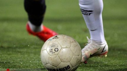 امروز در لیگ برتر چه خبر است؟ / ساعت بازی استقلال و شمس‌آذر / برنامه کامل هفته بیستم