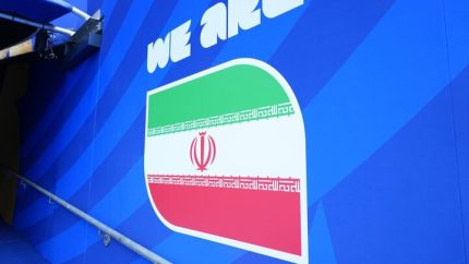 تب جام جهانی به اوج رسید؛ ثانیه‌شماری هواداران تیم ملی برای سوت آغاز مسابقه در لومن فیلد؛ فضای متفاوت ورزشگاه و تصاویر جذاب پیش از بازی + عکس