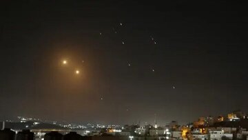 حملات هوایی اسرائیل به لبنان وارد فاز جدید شد؛ جزئیات عملیات، مناطق هدف و آخرین آمار منتشرشده / آنچه از حملات هوایی اسرائیل به لبنان نمی‌دانید؛ از انفجارهای گسترده تا واکنش‌های فوری / لبنان زیر آتش؛ جزئیات مهم از حملات هوایی اسرائیل که توجه جهان را جلب کرد