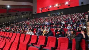 رکوردشکنی فروش سینماها در هفته دوم خرداد ۱۴۰۵ | فروش ۳۶ میلیارد تومانی سینماها در هفته گذشته / «تهران کنارت» صدرنشین شد؛ از کوروش تا ایران مال؛ کدام فیلم‌ها مخاطب را به سالن‌ها کشاندند؟ + جزئیات و آمار