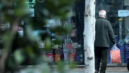 وام ضروری بازنشستگان تامین اجتماعی ۱۴۰۵ اعلام شد | مبلغ ۷۵ میلیون تومان با کارمزد ۴ درصد و اقساط ۳۶ ماهه / ثبت نام از تیرماه در کانون‌های بازنشستگی سراسر کشور + جزئیات کامل شرایط و مدارک