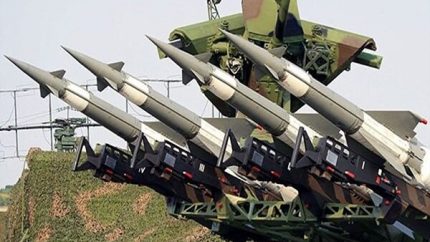 پدافند هوایی یمن جنگنده‌های سعودی را فراری داد؛ ماجرا چه بود؟ / رهگیری جنگنده متجاوز در حریم هوایی یمن / انصارالله: هدف جلوگیری از فرود هواپیمای ایرانی بود