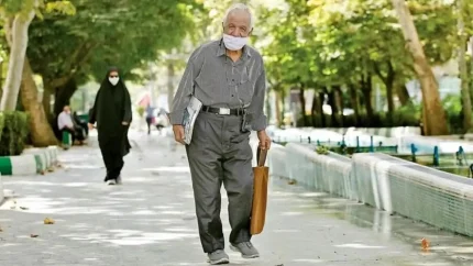 بحران معیشت بازنشستگان در ایران | رانندگی در اسنپ و دست فروشی، آخرین راهکار تأمین معاش بازنشستگان / فعال صنفی: تورم حقوق را بلعید؛ ماده ۱۲۵ اجرا نشد؛ شأن اجتماعی بازنشستگان در حال فروپاشی است + جدول شکاف حقوق تا سبد معیشت