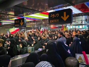 ایمنی در مترو و مدیریت ازدحام ۱۵ تیر ۱۴۰۵ | هنگام ازدحام جمعیت در مترو چه کنیم؟ / پشت خط زرد بایستید، از راست حرکت کنید و جلوی درها نایستید؛ در صورت بدحالی مسافر، از تجمع دور او خودداری کنید