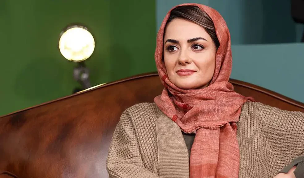 بیوگرافی بیتا سحرخیز؛ از دور ه‌های بازیگری تا نقش‌ های ماندگار + عکس بیتا سحرخیز / بیتا سحرخیز و همسرش