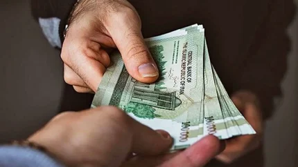 علت تفاوت زمان واریز حقوق دستگاه های دولتی چیست؟ / جزییات اختلاف در پرداخت حقوق کارکنان و برنامه دولت برای هماهنگ سازی نظام پرداخت