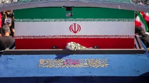 هیچ تغییری در ساعت تشییع پیکر رهبر شهید در مشهد ایجاد نشده است؛ مراسم ساعت ۱۴ برگزار می‌شود