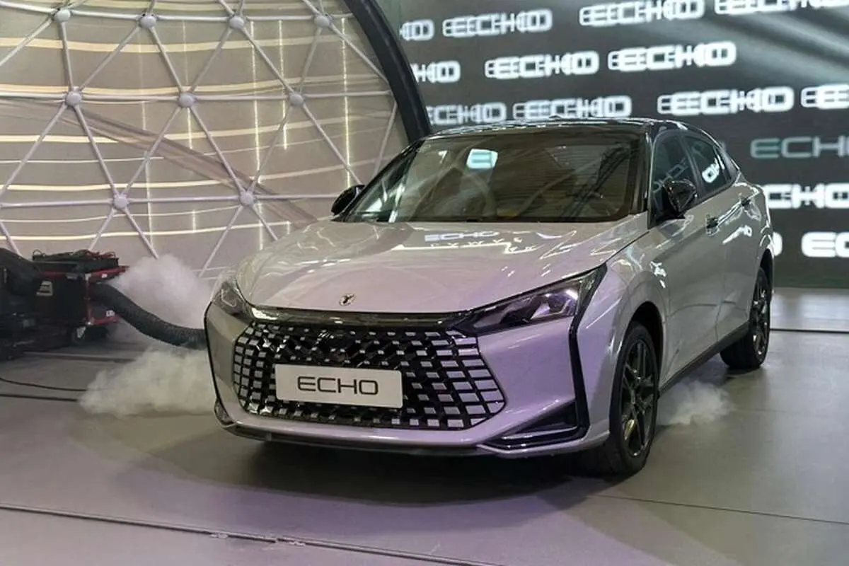 مقایسه لاماری اکو و کی‌ام‌سی J7 | کدام سدان چینی ارزش خرید دارد؟ / اکو با ۱۹۵ اسب بخار و J7 با فضای بیشتر؛ برتری کی‌ام‌سی در امکانات و کیفیت + جدول کامل