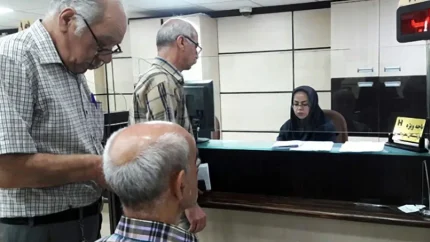معمای اختلال در سامانه ثبت‌نام وام ۶۰ میلیونی/ دستور اکید سالاری برای باز ماندن سامانه اما باز هم بسته شد/ سهمیه ۴۰ هزار وامی در برابر ۵ میلیون بازنشسته/ ناگفته‌های یک فعال صنفی از توزیع ناعادلانه