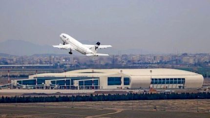 خدمات پروازی و تعطیلی فرودگاه‌ها ۱۵ تیر ۱۴۰۵ | پروازهای داخلی و خارجی تهران در روز دوشنبه لغو شد / فرودگاه‌های مهرآباد و امام خمینی(ره) تعطیل هستند؛ آسمان مشهد نیز ۱۸ تیر بسته می‌شود**