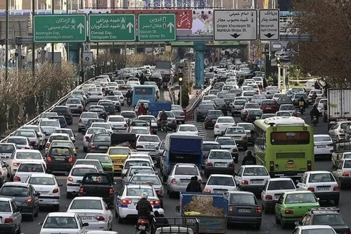 آخرین وضعیت تردد در مسیرهای پرترافیک تهران / ترافیک صبحگاهی تهران زیر ذره‌بین پلیس؛ این بزرگراه‌ها با ترافیک سنگین روبه‌رو هستند / آخرین گزارش ترافیک صبحگاهی پایتخت؛ وضعیت تردد در بزرگراه‌های اصلی تهران اعلام شد