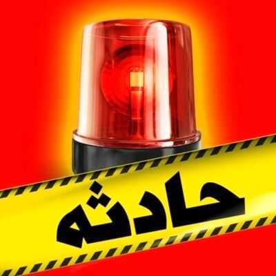 آتش‌سوزی خودرو در جاده کلات؛ واکنش سریع راننده از وقوع فاجعه جلوگیری کرد / حادثه در جاده کلات؛ خودرو طعمه حریق شد، خروج به‌موقع راننده مانع از خسارت جانی شد