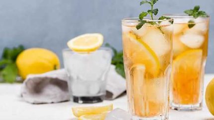 نوشیدنی‌های تابستانی مخصوص همه سلیقه‌ها؛ از شربت‌های سنتی تا اسموتی‌های مدرن + آموزش کامل