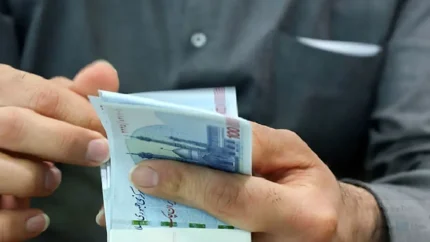 دستمزد واقعی کارگران زیر ذره بین تامین اجتماعی رفت / یک اشتباه در لیست بیمه می تواند حقوق بازنشستگی را کم کند / هشدار جدی درباره ثبت حقوق کمتر از دریافتی واقعی