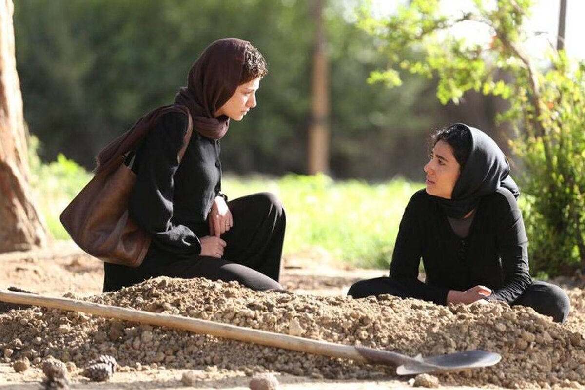 فیلم سینمایی «حال خوب زن» در مسیر اکران پاییزی؛ پس از دریافت پروانه نمایش و برگزاری نشست های تخصصی، فیلم در انتظار نهایی شدن مذاکرات با پخش کننده است