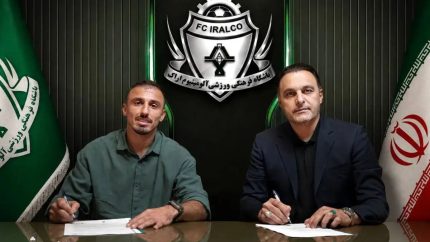 اخبار داغ نقل و انتقالات فوتبال ایران | علی شجاعی، هافبک سابق پرسپولیس، با قراردادی دو ساله به ذوب‌آهن پیوست / شجاعی پس از خیبر خرم‌آباد راهی اصفهان شد؛ این دومین خرید بزرگ ذوب‌آهن در بازار تابستانی پس از سینا اسدبیگی است