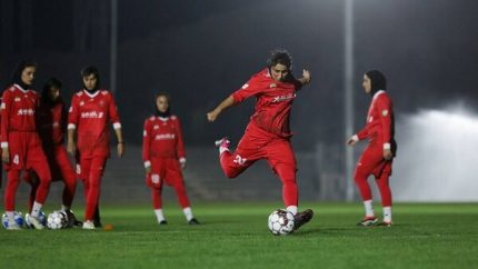 شوک به تیم زنان پرسپولیس؛ ابهام بزرگ روی نیمکت سرخ‌پوشان در آستانه لیگ برتر / نیلوفر اردلان ۱۶ روز پس از انتخاب در هاله‌ای از ابهام؛ بازگشت شادی رضایی یا مریم آزمون؟