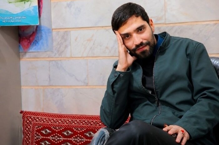 خبر فوری جنایی | دستگیری ۹ عامل اصلی شکنجه و قتل حمیدرضا رجب‌زاده؛ اعتراف متهمان به جنایت سازمان‌یافته و فیلمبرداری برای فروش به شبکه‌های خارجی / پلیس: متهم زن با طراحی قبلی، مداح را با خوراکی مسموم و به محلی خلوت کشاند؛ ماجرای «امر به معروف» و انگیزه ناموسی در هاله‌ای از ابهام