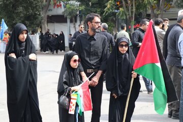 آماده‌باش مشهد برای مراسم جاماندگان اربعین؛ خدمات‌رسانی به زائران چگونه انجام می‌شود؟ / مسیر پیاده‌روی جاماندگان اربعین در مشهد؛ برنامه‌ریزی شهری و تمهیدات ویژه برای برگزاری مراسم