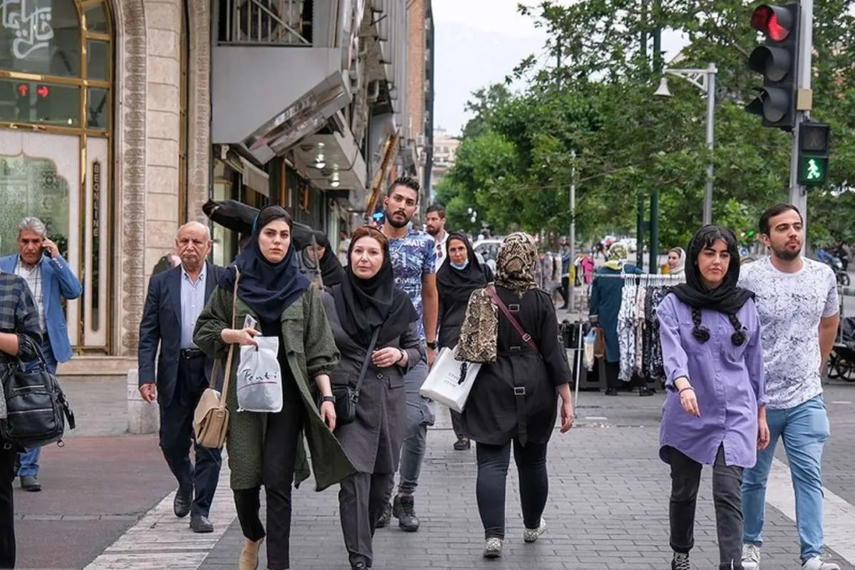 اخبار فوری بازار کار و آمار اقتصادی ایران | آمار بیکاری اعلام شد؛ ۳۴.۷ درصد بیکاران دارای تحصیلات دانشگاهی / نرخ بیکاری به ۱۲.۶ درصد رسید؛ از هر ۱۰۰ فارغ‌التحصیل، ۳۲ نفر بیکارند؛ وزارت کار: ۹۰۰ هزار شغل جدید در سال ۱۴۰۵ ایجاد شده است