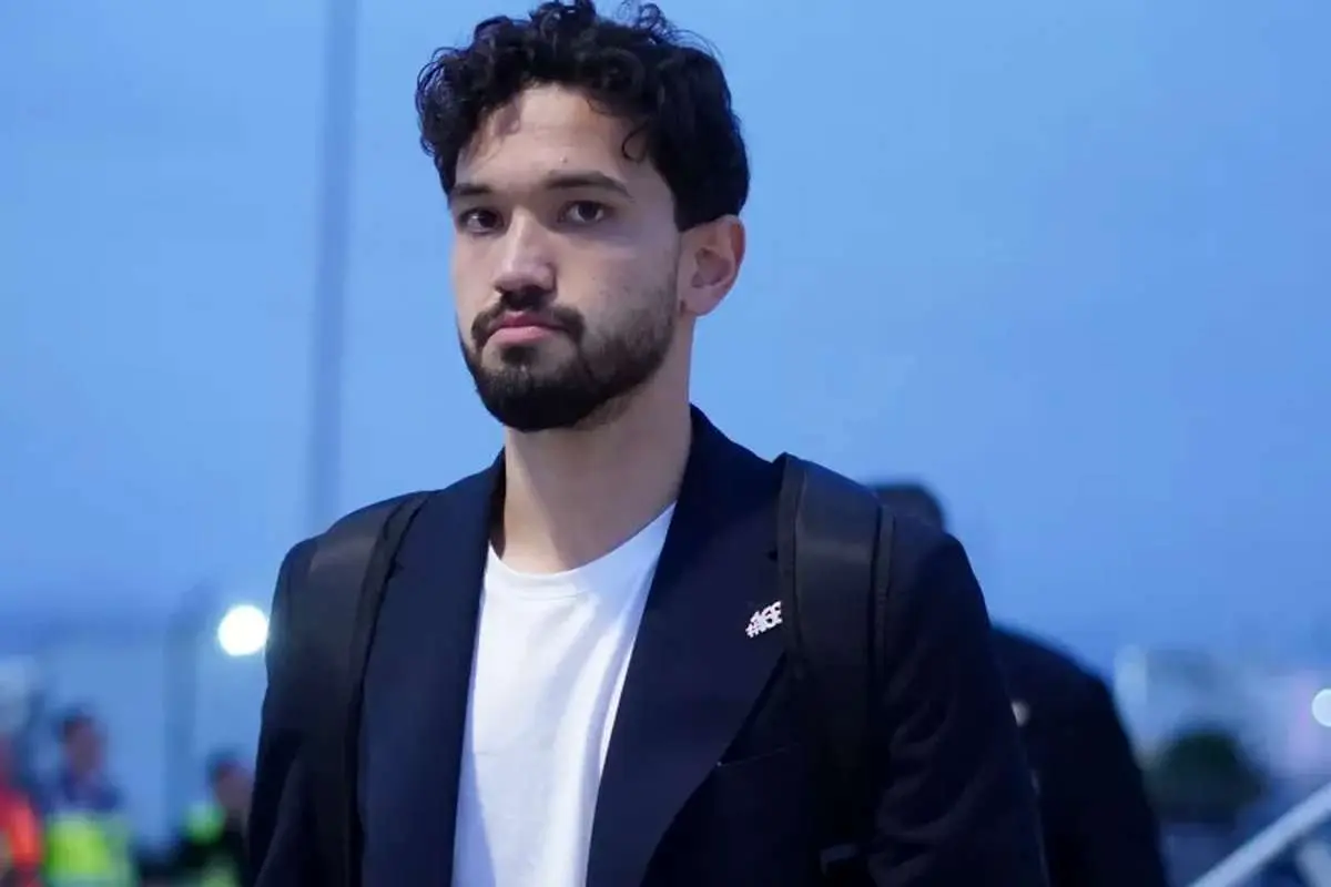 واکنش متفاوت پوریا شهرآبادی بعد از پرسپولیسی شدن؛ ستاره جوان بالاخره سکوتش را شکست / اولین حرف های خرید جدید پرسپولیس؛ وعده ای که هواداران سرخ را امیدوار کرد / پرسپولیس یک ستاره آینده دار را شکار کرد؛ پیام ویژه شهرآبادی پس از سرخ پوش شدن 