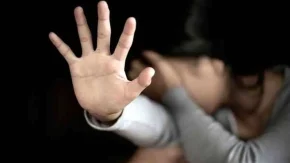 پرونده حمیدرضا رجب‌زاده به نقطه حساس رسید؛ اعتراف متهمان و جزئیات تازه از تحقیقات پلیس / راز قتل حمیدرضا رجب‌زاده در حال فاش شدن؛ متهم زن هنگام خروج از کشور دستگیر شد / شوک تازه در پرونده حمیدرضا رجب‌زاده؛ پلیس از آغاز تحقیقات درباره علت و نحوه وقوع جنایت خبر داد