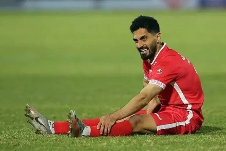 بالاخره مقصد امید عالیشاه مشخص شد؛ اولین عکس از تیم جدید او را ببینید / عالیشاه به این تیم پیوست؛ جزئیات انتقال و تصاویر رسمی منتشر شد / بعد از پرسپولیس، نوبت تیم جدید؛ امید عالیشاه با پیراهن تازه خبرساز شد