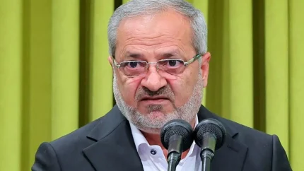 اخبار فوری آموزش و پرورش | وزیر آموزش و پرورش: بازگشایی مدارس ۲۳ مرداد قطعی است؛ تمام استان‌ها آماده باشند / آغاز سال تحصیلی ۱۴۰۵-۱۴۰۶؛ سرانه تجهیز مدارس ۴۰۰ هزار تومان شد؛ پویش توزیع تبلت و عینک میان دانش‌آموزان