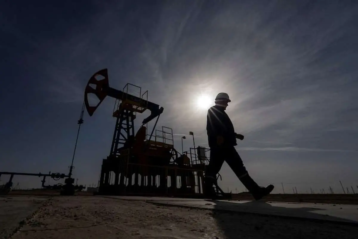 آخرین نرخ نفت برنت و WTI در بازار جهانی؛ قیمت طلای سیاه امروز چند شد؟ / شوک تازه در بازار انرژی؛ نفت برنت و نفت آمریکا امروز چند دلار معامله شدند؟
