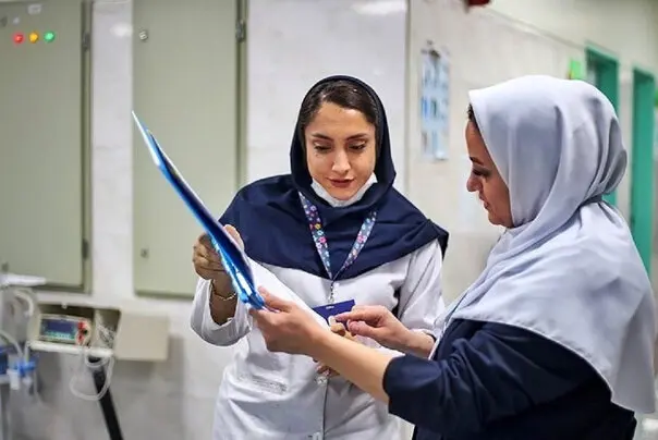 فوق‌العاده خاص پرستاران بالاخره اجرا می‌شود؟؛ وعده جدید وزارت بهداشت برای افزایش مزایا؛ آخرین خبر از زمان اجرای مصوبه در سال ۱۴۰۵