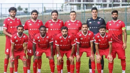 پرسپولیس در آستانه شروع لیگ با یک دردسر مهم؛ سرخ ها هنوز یک کار حیاتی را تمام نکرده اند / استرس بزرگ پرسپولیس پیش از سوت آغاز لیگ؛ تکلیف کارت بازی خریدهای جدید چه می شود؟ / هشدار جدی به پرسپولیس؛ فقط ۳ روز تا شروع لیگ مانده و یک مانع بزرگ هنوز برطرف نشده است