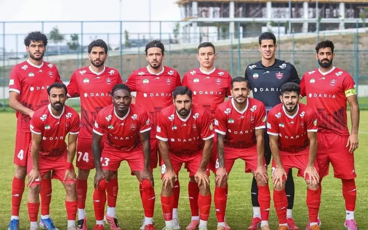 پرسپولیس در آستانه شروع لیگ با یک دردسر مهم؛ سرخ ها هنوز یک کار حیاتی را تمام نکرده اند / استرس بزرگ پرسپولیس پیش از سوت آغاز لیگ؛ تکلیف کارت بازی خریدهای جدید چه می شود؟ / هشدار جدی به پرسپولیس؛ فقط ۳ روز تا شروع لیگ مانده و یک مانع بزرگ هنوز برطرف نشده است
