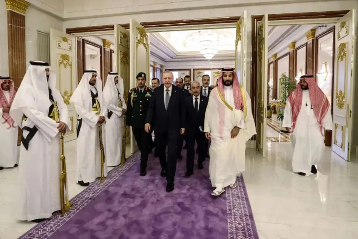 چرخش بزرگ امنیتی عربستان؛ پیمان جدید برای مهار تهدیدها یا کاهش وابستگی به آمریکا؟ / ائتلاف تازه در خاورمیانه؛ پشت پرده پیمان دفاعی عربستان با ترکیه و پاکستان چیست و ایران چه نقشی در این معادله دارد؟