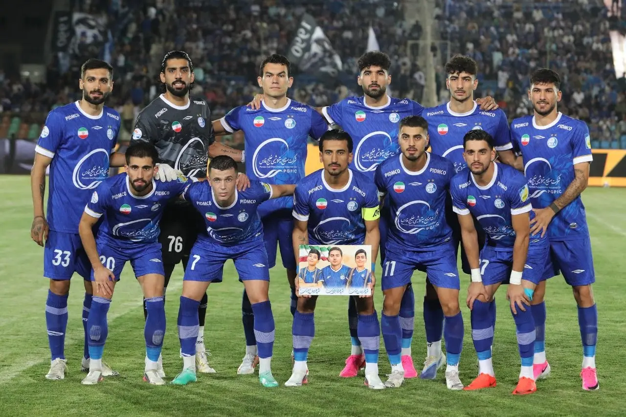 بمب خبری استقلال در زمین منفجر شد / پنجره بسته و محدودیت نقل و انتقالاتی مانع درخشش آبی ها نشد؛ استقلال ۴ گل زد / سهراب با یک شروع کوبنده جواب داد