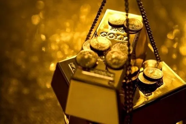 تحلیل فوری بازار طلا | اونس جهانی پس از جهش به ۴۷۰۰ دلار، با عقب‌نشینی به کانال ۴۴۰۰ دلار بازگشت؛ تغییر فاز سرمایه‌گذاران از طلا به اوراق قرضه با بازدهی تضمین‌شده در سایه افزایش نرخ بهره آمریکا / نرخ بهره ۳.۷۵ درصدی و انتظار برای اظهارات پاول در جکسون هول؛ تنش‌های منطقه‌ای هم نتوانست مانع از ریزش ۹۳ دلاری قیمت طلا شود