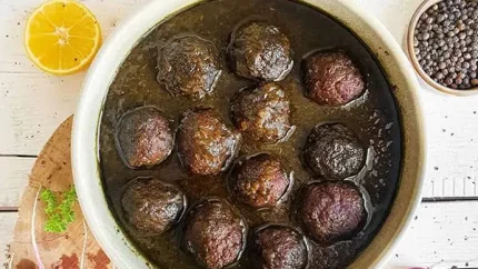 خورشت داود پاشا؛ شاهکار خوش‌عطر آشپزی ترکیه / طرز تهیه خورشت داود پاشا مجلسی با قلقلی‌های لذیذ / فوت‌وفن پخت یک غذای اصیل و متفاوت برای سفره ایرانی