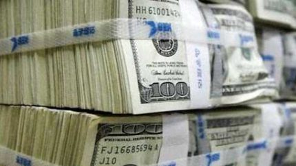خبر فوری اقتصاد سلامت | تأمین ارز دارو در ۴ ماه نخست سال تقویت شد؛ تخصیص ۲.۵ میلیارد دلار برای واردات دارو و تجهیزات پزشکی / با تداوم ارز ۲۸۵۰۰، ۹۰ درصد داروهای ضروری با قیمت ثابت در دسترس بیماران قرار گرفت