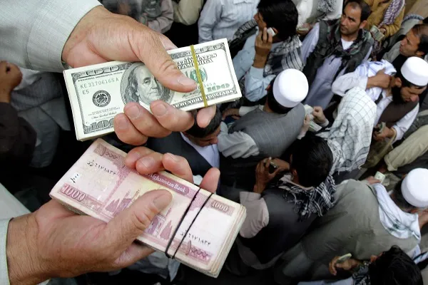 بازار امروز ارز | قیمت هر افغانی امروز چهارشنبه ۴ شهریور ۱۴۰۵ در بازار تهران حدود ۳,۰۱۵ تا ۳,۰۵۵ تومان اعلام شده است