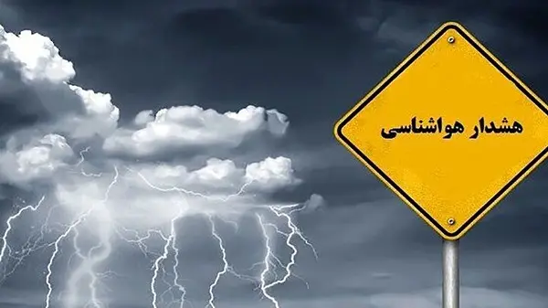 بارش باران تابستانی در شمال تهران؛ هشدار هواشناسی برای رگبار و رعد و برق در ارتفاعات / احتمال گرد و خاک در جنوب استان
