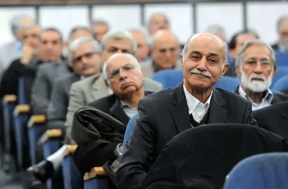 شرایط قطع شدن مستمری بازنشستگان تأمین اجتماعی؛ از اشتغال مجدد تا قوانین بازماندگان + هشدارهای حقوقی