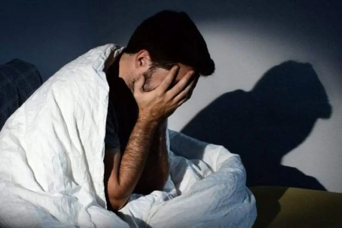 ۵ علامت صبحگاهی که نباید نادیده بگیرید؛ از خشکی دهان تا تپش قلب و خستگی شدید